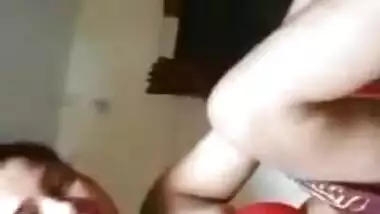 Beautiful Bengali Desi XXX wife undresses and shows her big boobs