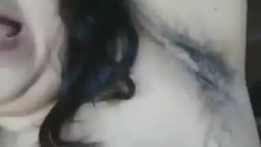 Big ass bhabi show her nude
