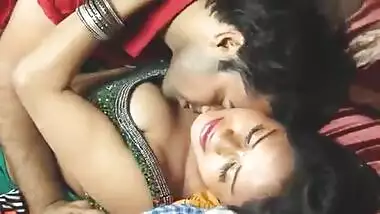 Sundar maalkin ki naukar se sex masti ki Hindi blue film