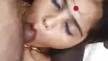 Sexy Bhabhi blowjob and pussy fingering