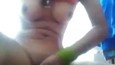 Dehati cutie fingering pussy clip
