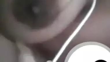 Bigboob Lanlan Wife Showing On Video Call