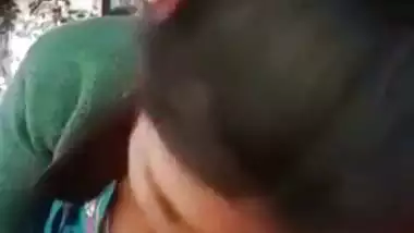 Local Desi Randi oral job to a truck driver MMS