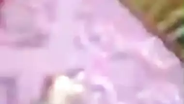 Beautiful Pakistani houseife showing pussy on video call