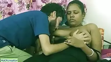 Indian hot teen boy fucked room service girl at local hotel! New hindi sex