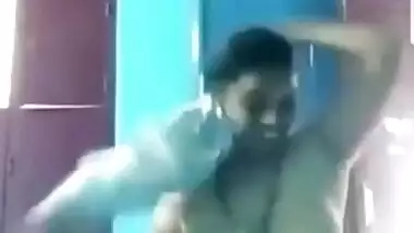 Desi horny maami Showing