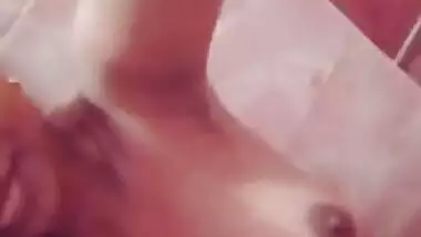 Loveable Desi girl boobs pussy show on VC
