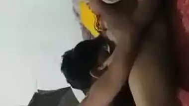 Couple Indian sex MMS video scandal