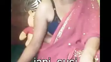 Canadian Pakistani babe Ayesha Durrani exposing...