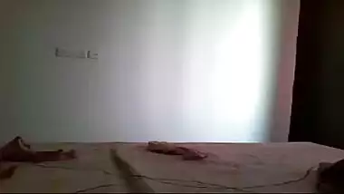 Pune girlfriend’s home made masturbation mms leaked