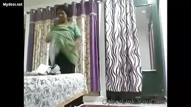 desi telugu aunty dress changing hidden capture by her son mms clip