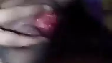 Village Bhabi Showing pussy