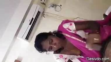 desi saree village aunt hand job to hairy belly indian guy