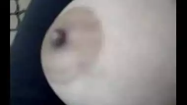 Big boobs desi girl boob press free porn video