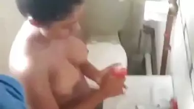 Desi mom and daughter nude in washroom viral MMS