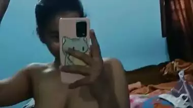 Hot Punjabi girl nude selfie MMS